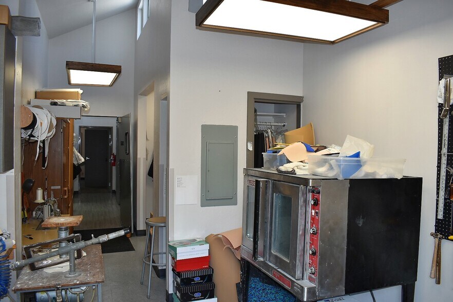 More Photos Of 3319-3321 Mission Dr, Santa Cruz Medical For Lease