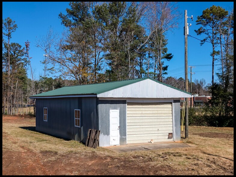 More Photos Of 101 S Cove Rd, Seneca Land For Sale