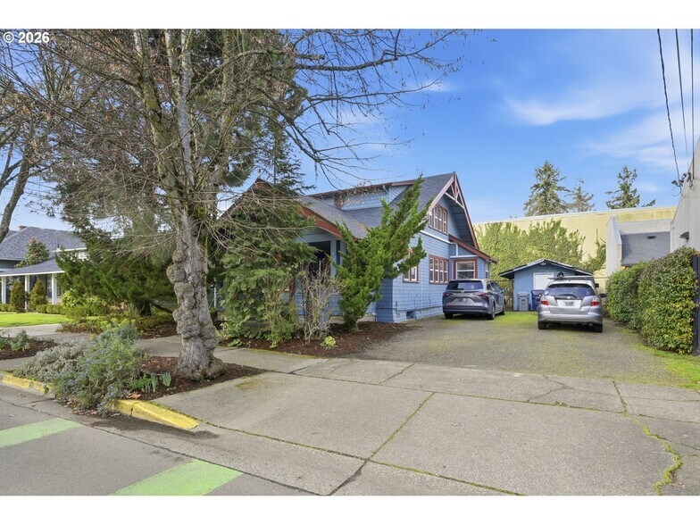 More Photos Of 245 W 13th Ave, Eugene Office For Sale