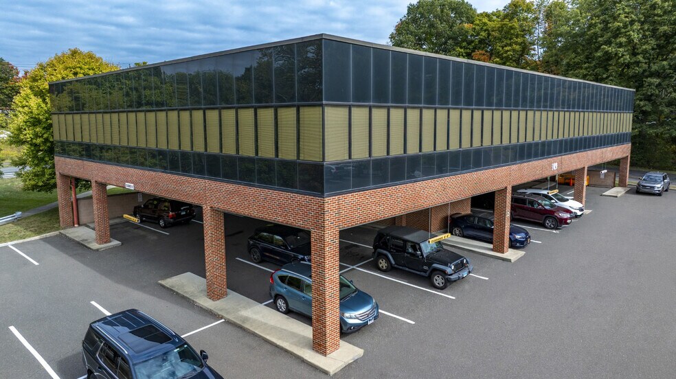 More Photos Of 109 Newtown Rd, Danbury Medical For Lease