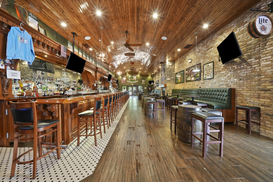 More Photos Of 10618 S Western Ave, Chicago Bar For Sale