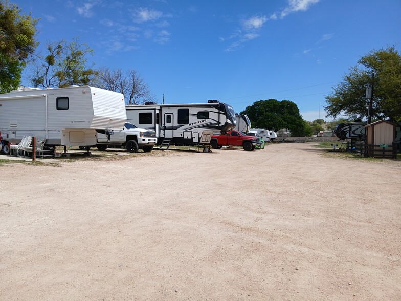 More Photos Of 2012 Fisher St, Goldthwaite Manufactured Housing Mobile Home Park For Sale