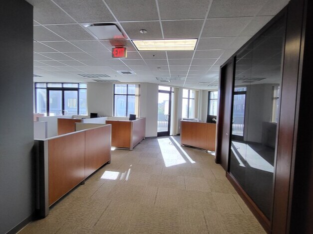 More Photos Of 1020 10th St, Modesto Office For Lease