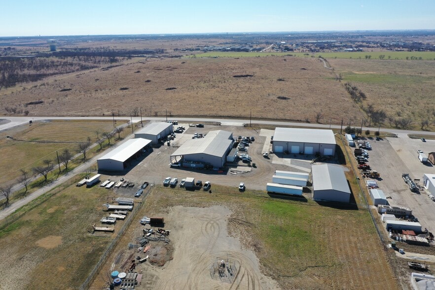 More Photos Of 7400-7450 FM 2449, Ponder Warehouse For Sale