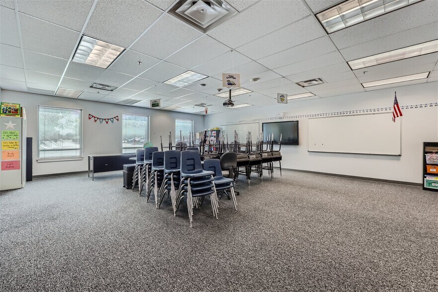 More Photos Of 801 Yosemite St, Denver Schools For Sale