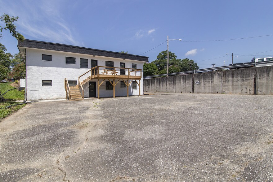 More Photos Of 318 S South St, Gastonia Office For Lease