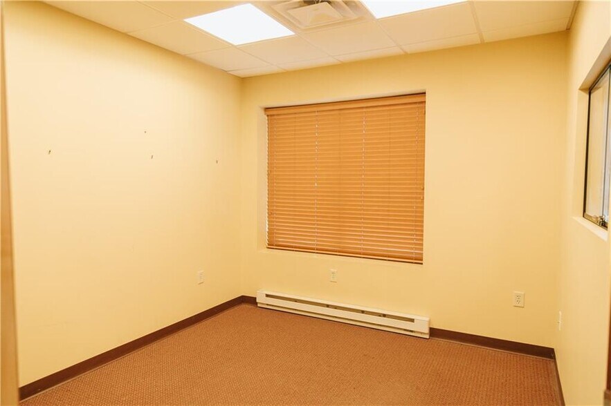 More Photos Of 81 Western Industrial Dr, Cranston Warehouse For Sale