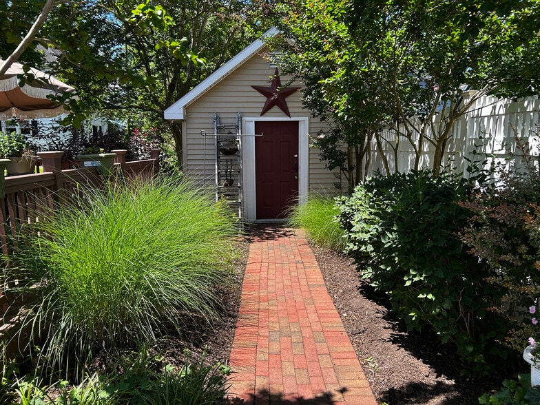 More Photos Of 7 W Belle St, Ridgely Storefront For Sale