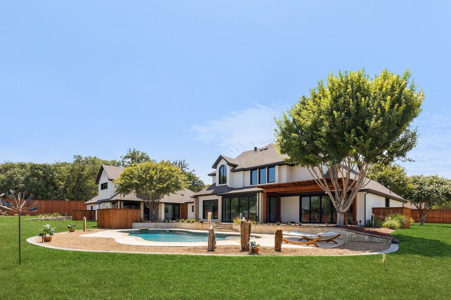 More Photos Of 615 Brewer Rd, Southlake Specialty For Sale