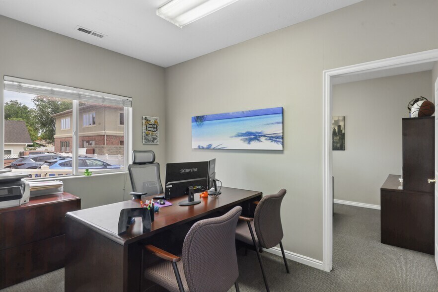 More Photos Of 177 E Fort Union Blvd, Midvale Office For Sale