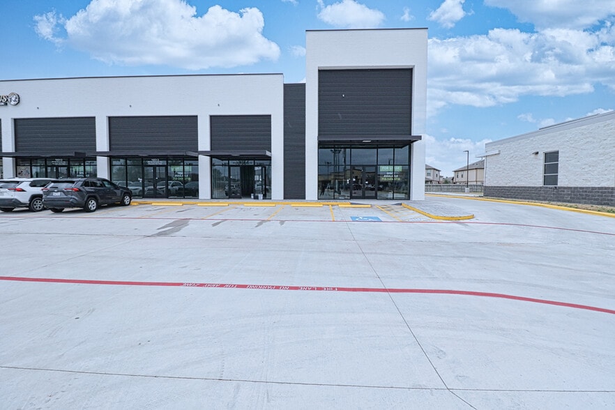 More Photos Of 16513 FM 529, Houston Storefront For Sale