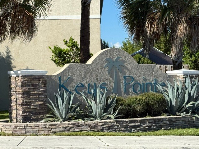 More Photos Of 556 NE 5th St, Florida City Apartments For Sale