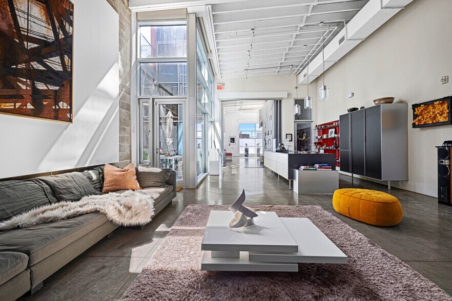 More Photos Of 47 4th St, Brooklyn Flex For Sale