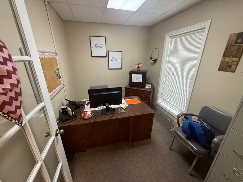 More Photos Of 1423 Palmetto Rd, Tupelo Healthcare For Sale
