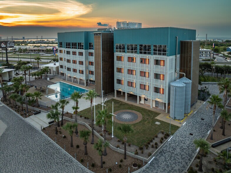 More Photos Of 7509 Broadway St, Galveston Lodge Meeting Hall For Sale