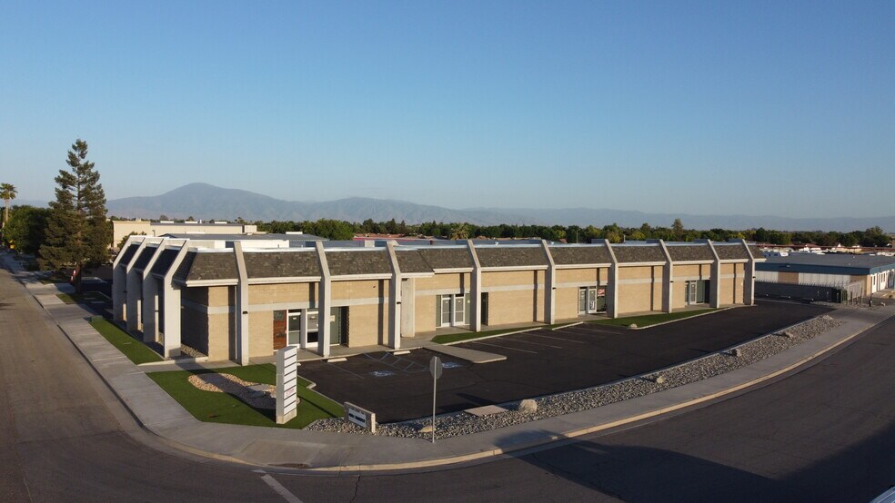 Primary Photo Of 4601 Kimber Ave, Bakersfield Warehouse For Lease