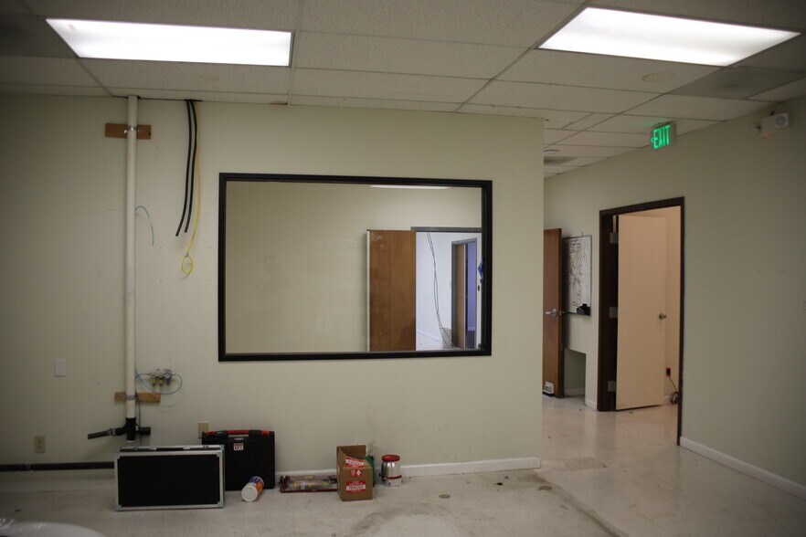 More Photos Of 3350 Scott Blvd, Santa Clara Warehouse For Lease