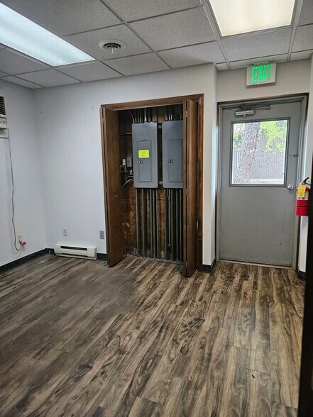 More Photos Of 950-980 Wabash Ave, Chesterton Industrial For Sale