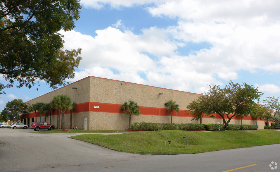 Primary Photo Of 5360 NW 35th Ave, Fort Lauderdale Warehouse For Lease