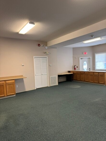More Photos Of 97 Farmington Avenue, Berlin Office Residential For Lease