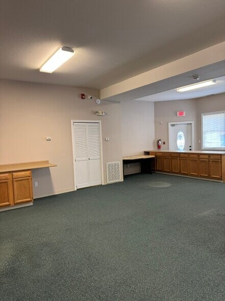 More Photos Of 97 Farmington Avenue, Berlin Office Residential For Lease