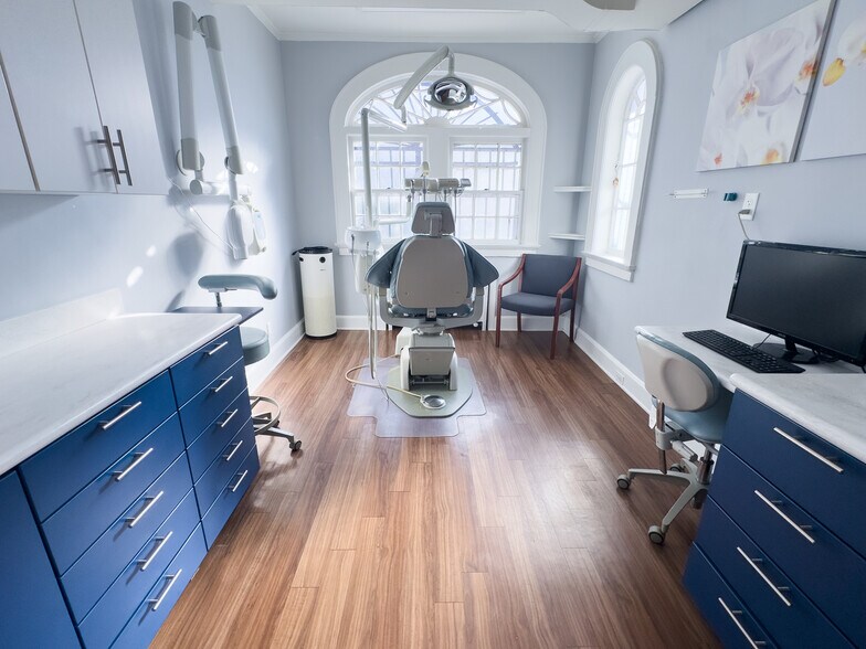 More Photos Of 304 Bloomfield Ave, Verona Medical For Lease