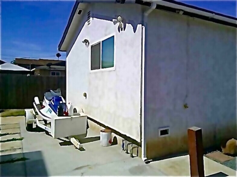 More Photos Of 829 11th St, Imperial Beach Multifamily For Sale