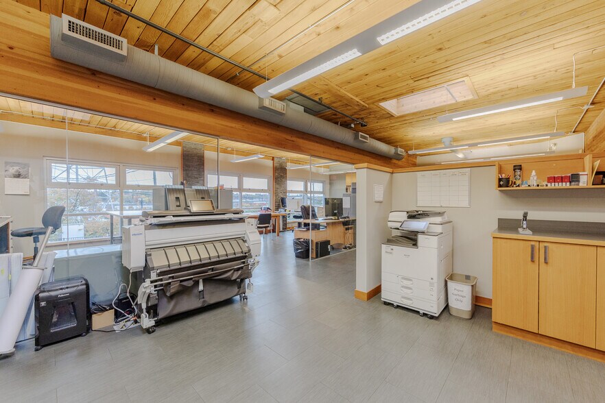 More Photos Of 3905 2nd Ave, Burnaby Flex For Sale