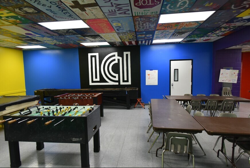 More Photos Of 3327 W Fullerton Ave, Chicago Specialty For Sale