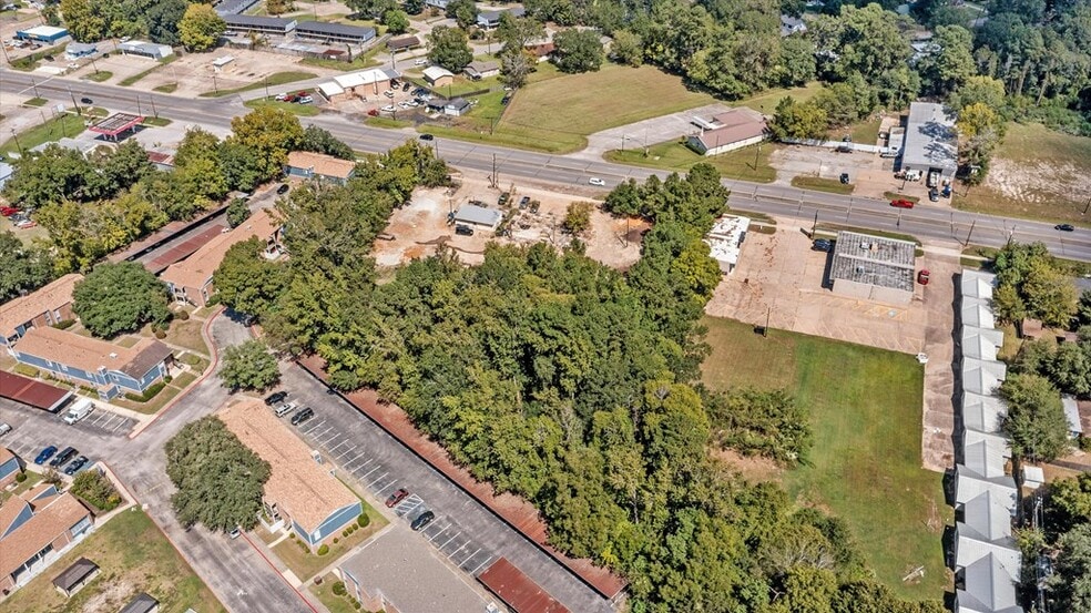 More Photos Of 1214 E Denman Ave, Lufkin Office For Sale