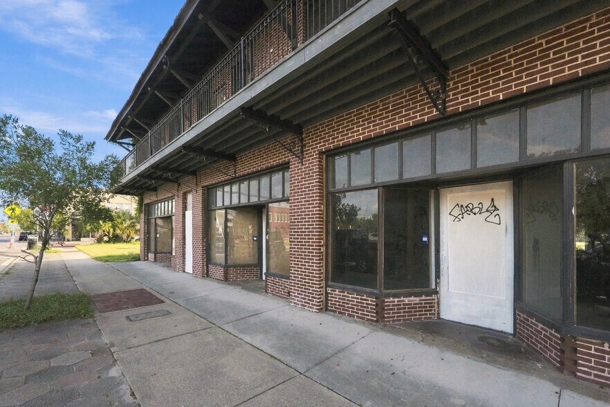 More Photos Of 1637-1651 Main St N, Jacksonville Storefront Retail Residential For Sale