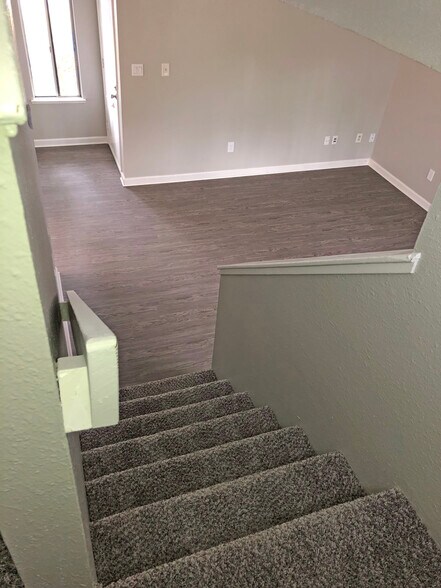 More Photos Of 2330 Hurley Way, Sacramento Apartments For Sale
