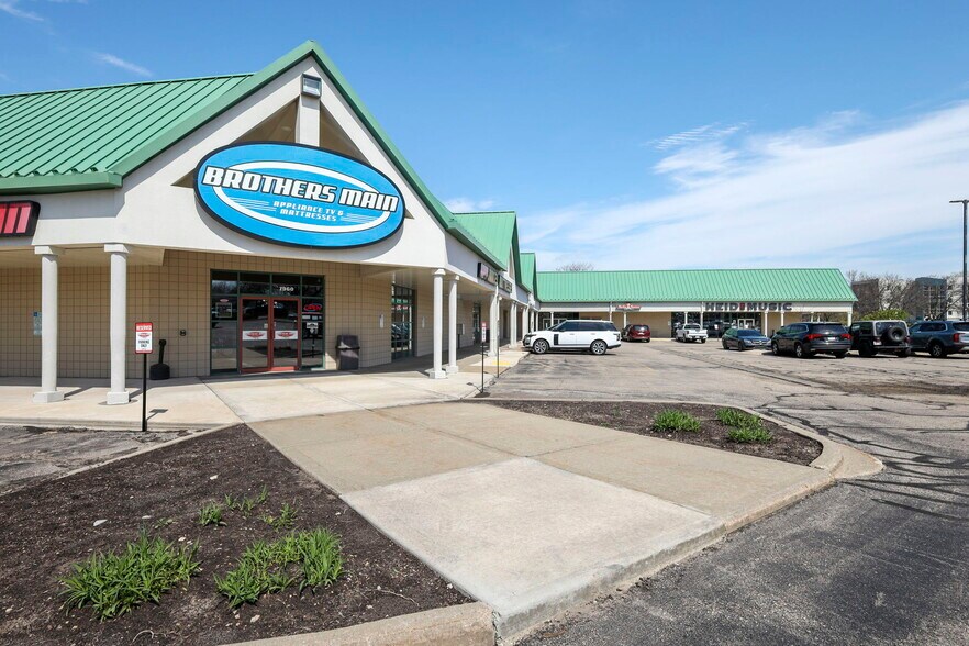 More Photos Of 7940-7968 Tree Ln, Madison Storefront For Sale