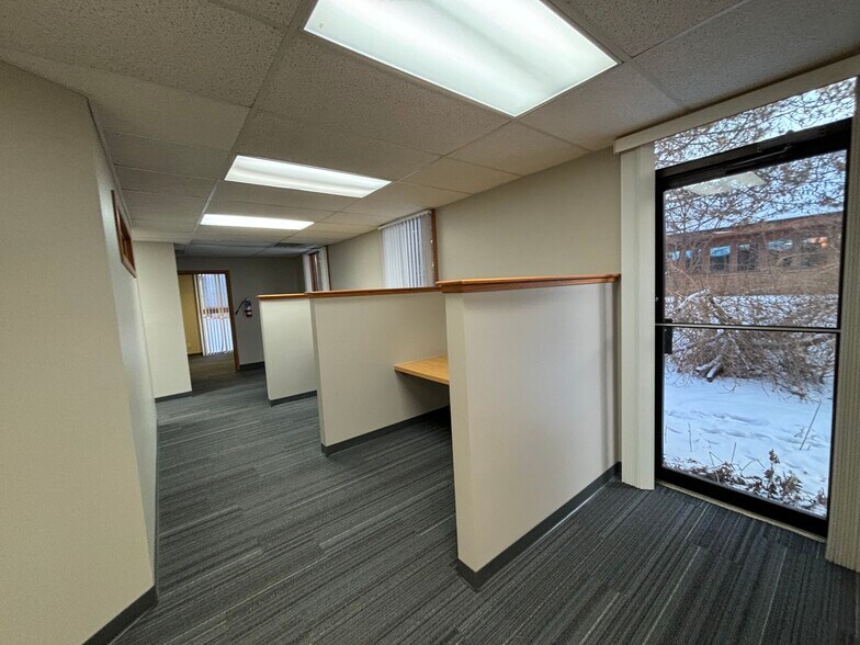 More Photos Of 2205 Jolly Rd, Okemos Office For Lease