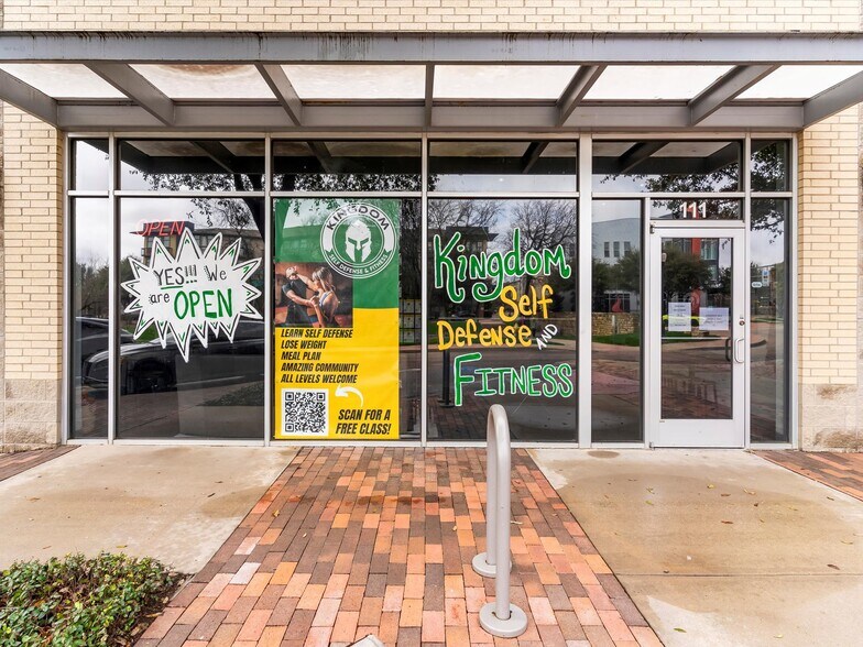 More Photos Of 5805 Saintsbury Dr, The Colony Apartments For Lease