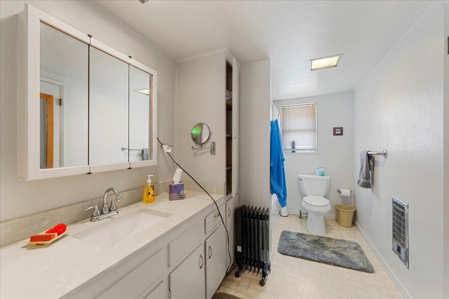 More Photos Of 17604 US-97 Hwy, Weed Apartments For Sale