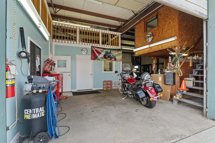 More Photos Of 7216 Hiram Douglasville Hwy, Douglasville Freestanding For Sale