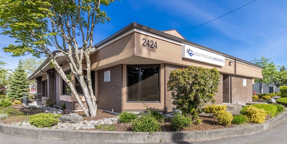 More Photos Of 2424 Mildred St W, University Place General Retail For Sale