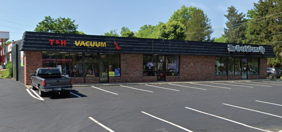 More Photos Of 4209-4213 E 62nd St, Indianapolis Storefront For Sale