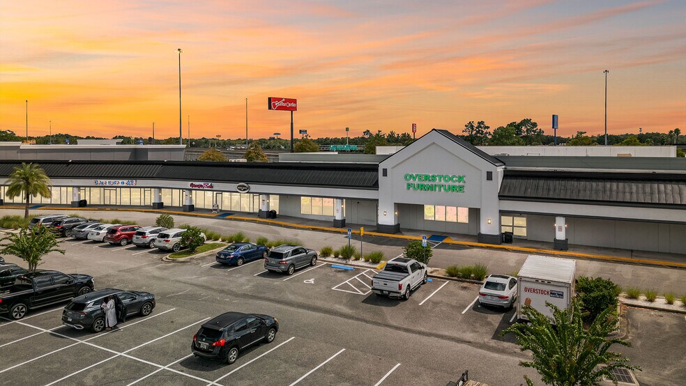 More Photos Of 6000 Lake Gray Blvd, Jacksonville Storefront For Lease