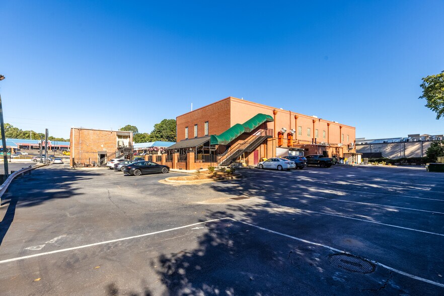 More Photos Of 5145 Buford Hwy NE, Doraville Freestanding For Lease