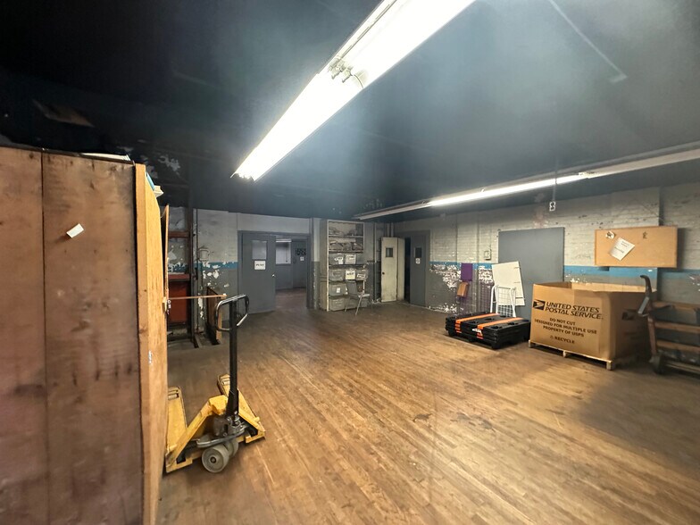 More Photos Of 25 N Main St, Moultrie Office For Sale