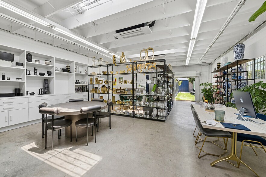 More Photos Of 8560 Venice Blvd, Los Angeles Storefront Retail Office For Sale