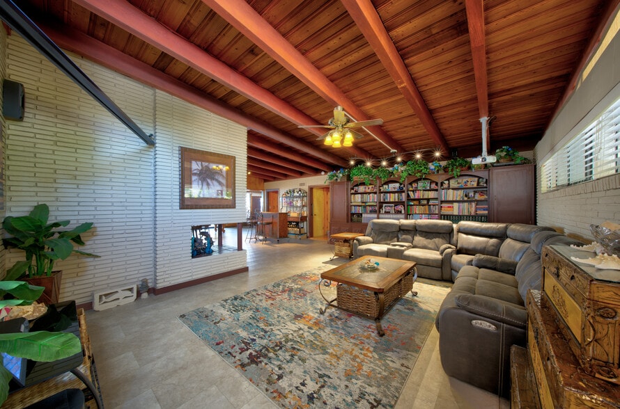 More Photos Of 5635 7th Ave N, Saint Petersburg Land For Sale