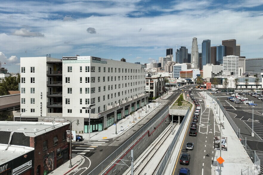 More Photos Of 107 S Hewitt St, Los Angeles Apartments For Lease