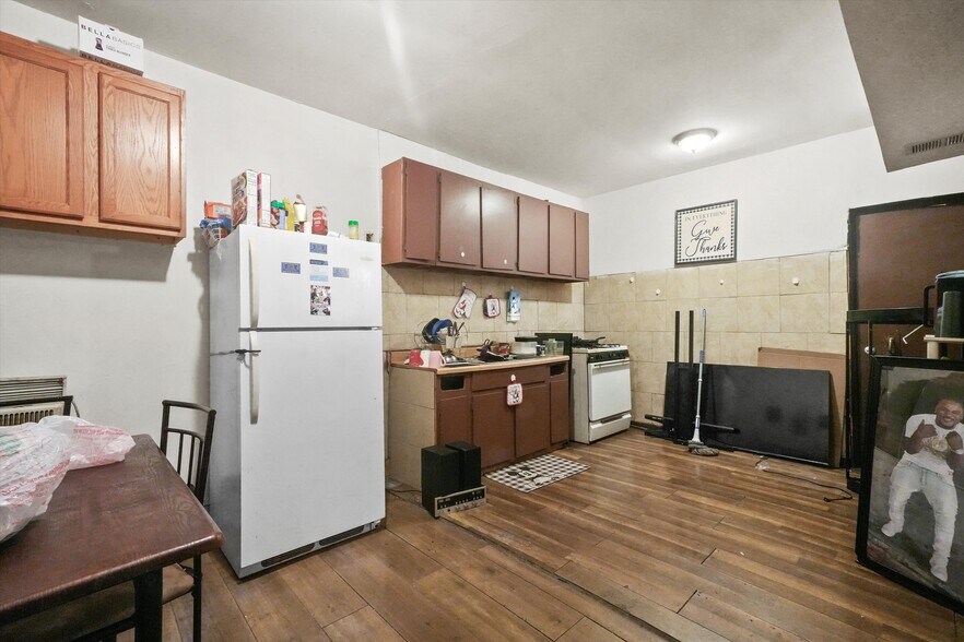 More Photos Of 4300-4310 W 16th St, Chicago Apartments For Sale