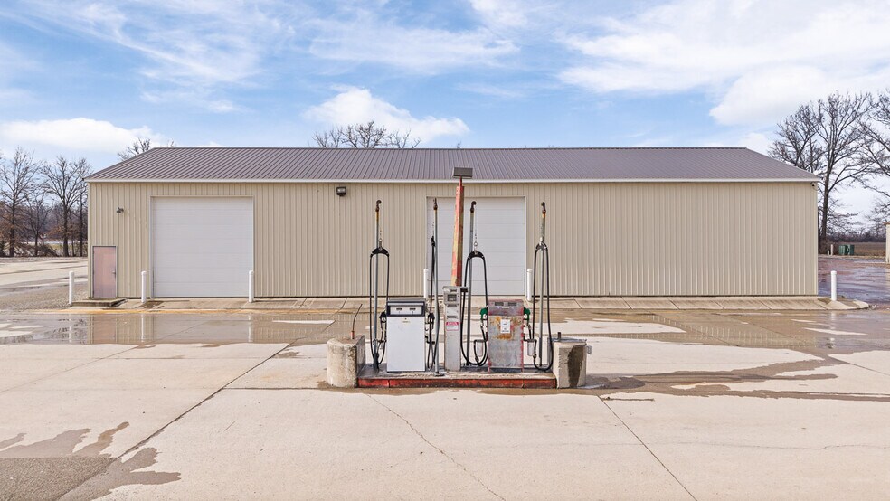 More Photos Of 1600 Toledo Rd, Norwalk Light Distribution For Lease