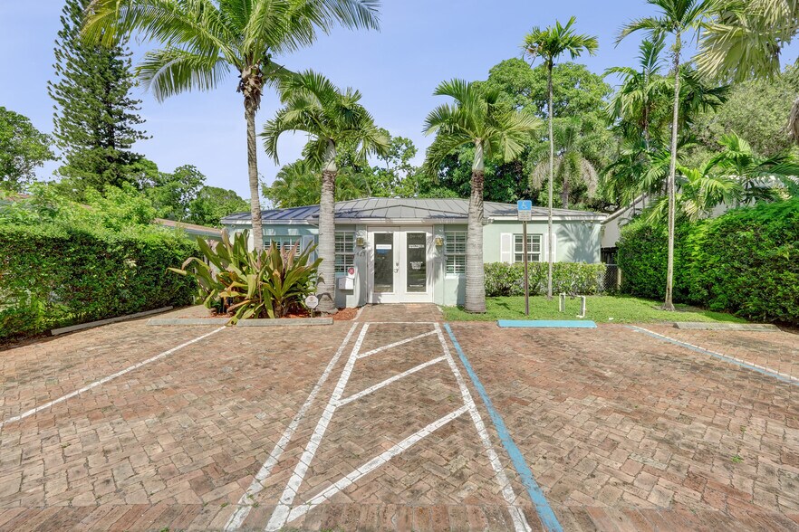 More Photos Of 423 SE 19th St, Fort Lauderdale Office Residential For Lease