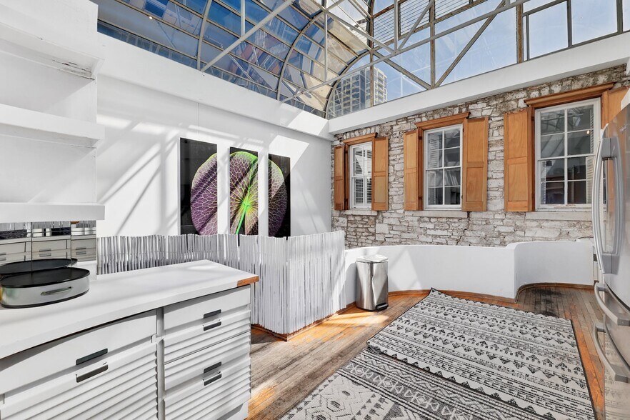 More Photos Of 410 E 6th St, Austin Loft Creative Space For Lease