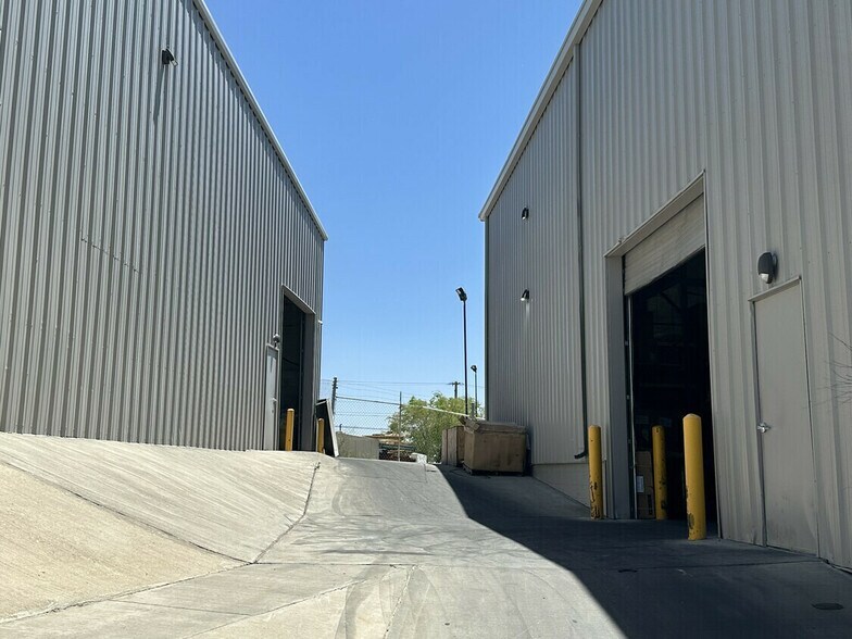 More Photos Of 1345 Geronimo Dr, El Paso Distribution For Sale